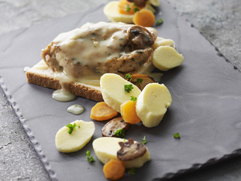 Ris de veau aux champignons et aux quenelles