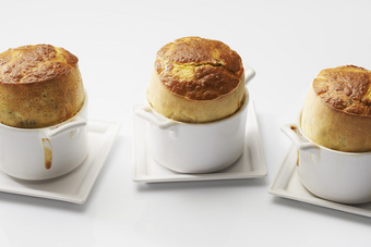 Soufflés de quenelles aux champignons et chorizo