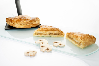 Feuilleté de suprêmes soufflés volaille morilles